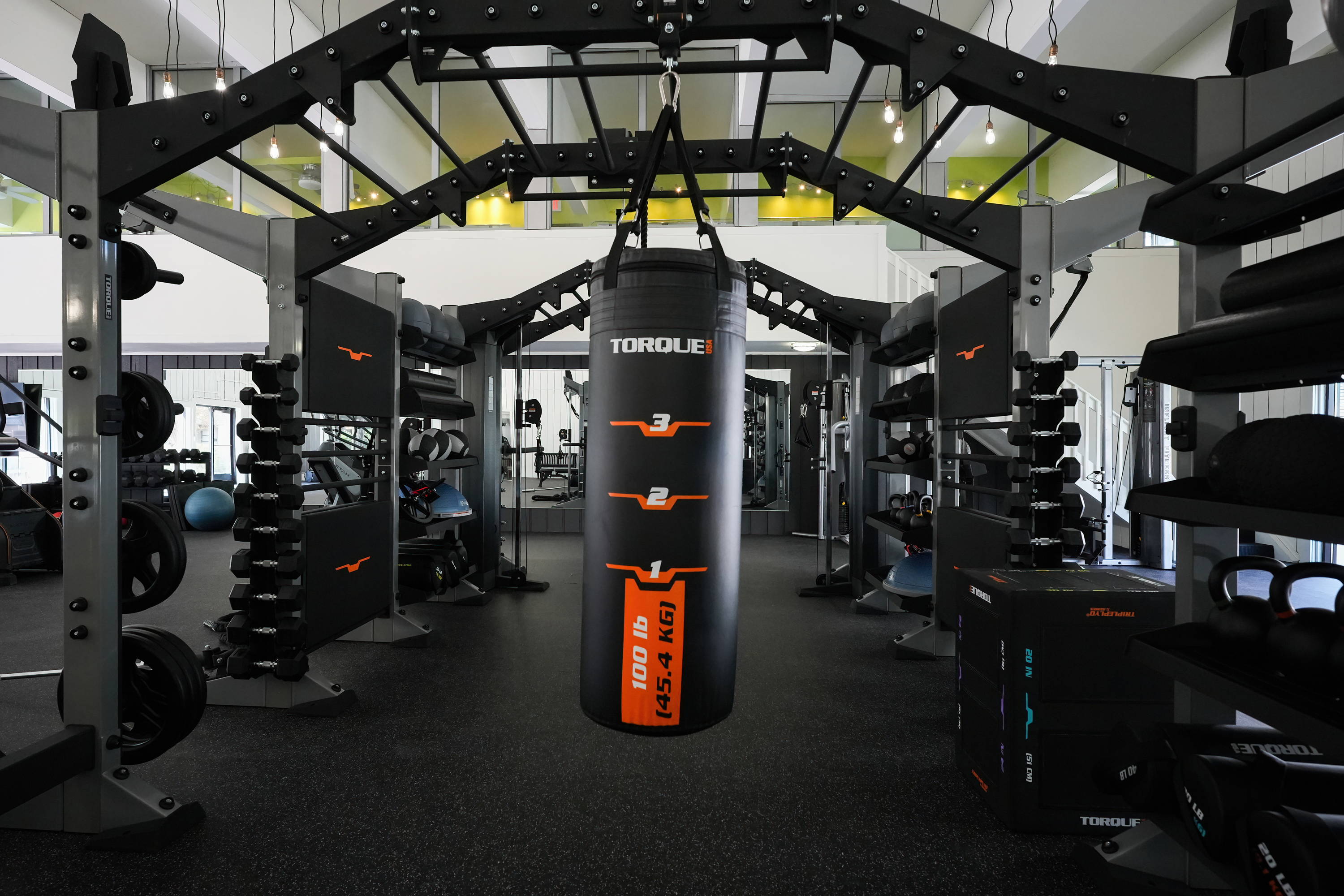 LAKEWOOD ISLES FACILITY SHOWCASE